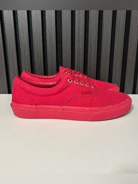 Vans era triple red
